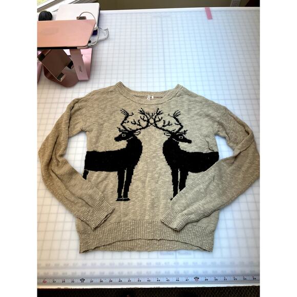 Red Camel Tan Sweater with Black Deer Silhouette Size XL Ugly Christmas Sweater - Picture 1 of 3